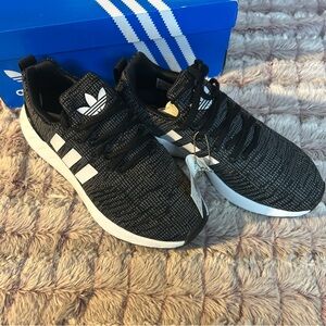 ADIDAS Swift Run Sneakers
